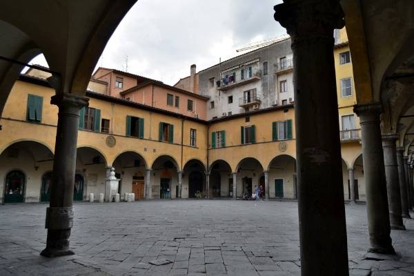 Courtyard of the Piazza delle Vettovaglie