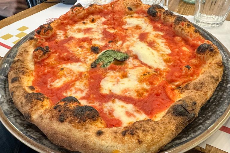 pizza margharita on a plate